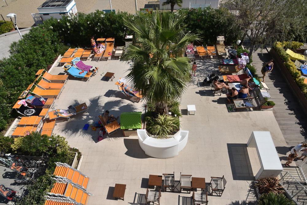 Hotel Fedora Riccione Dış mekan fotoğraf